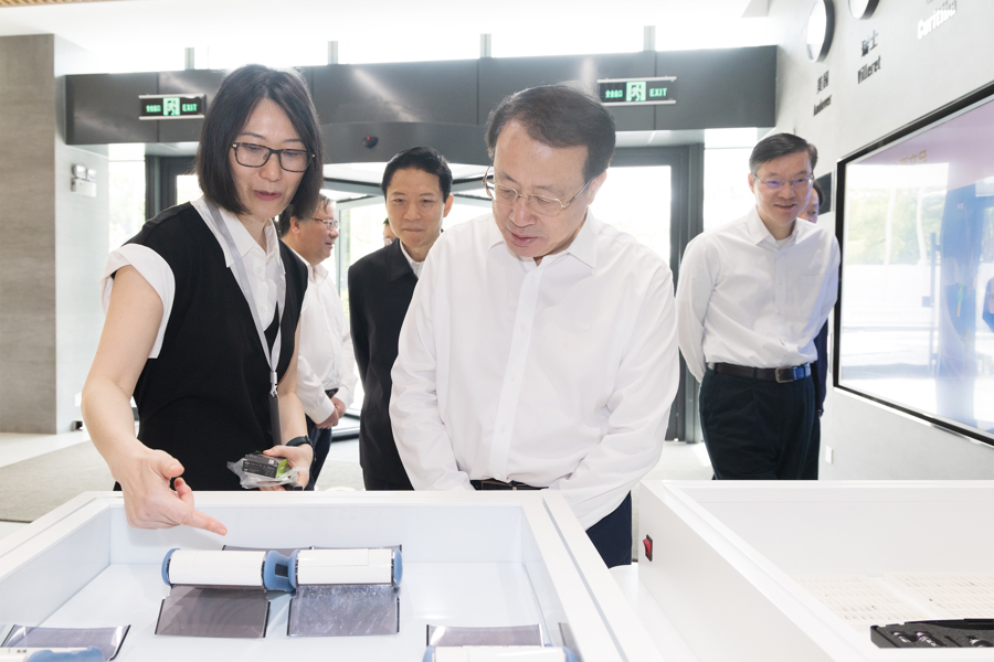 龚正市长调研闵行区，更加奋发有为地稳增长促转型	，久久为功增强发展后劲  第2张